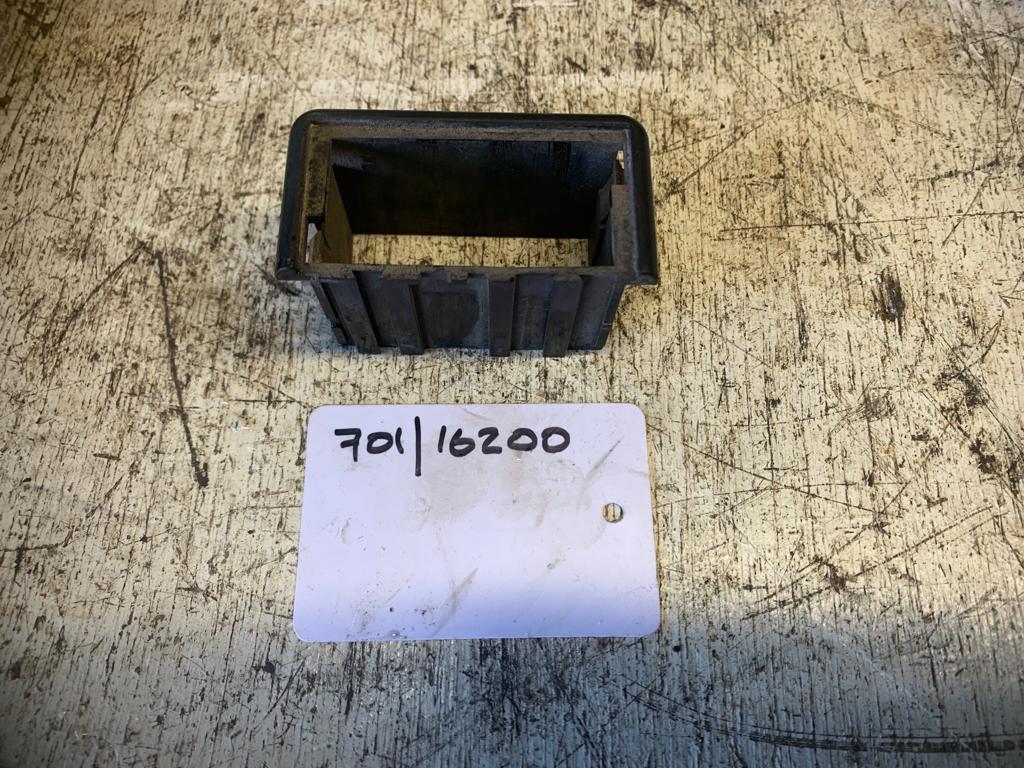SECOND HAND SWITCH JCB Part No. 701/16200 Vicary Plant JCB Spares