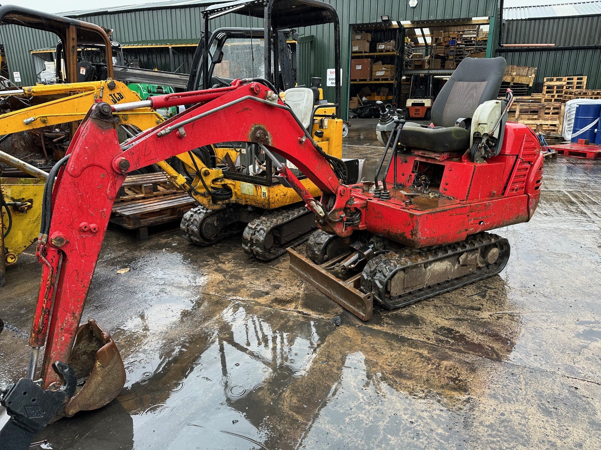 JCB 8015 SERIAL NUMBER 1020813 YEAR 2001 - Vicary Plant JCB Spares ...