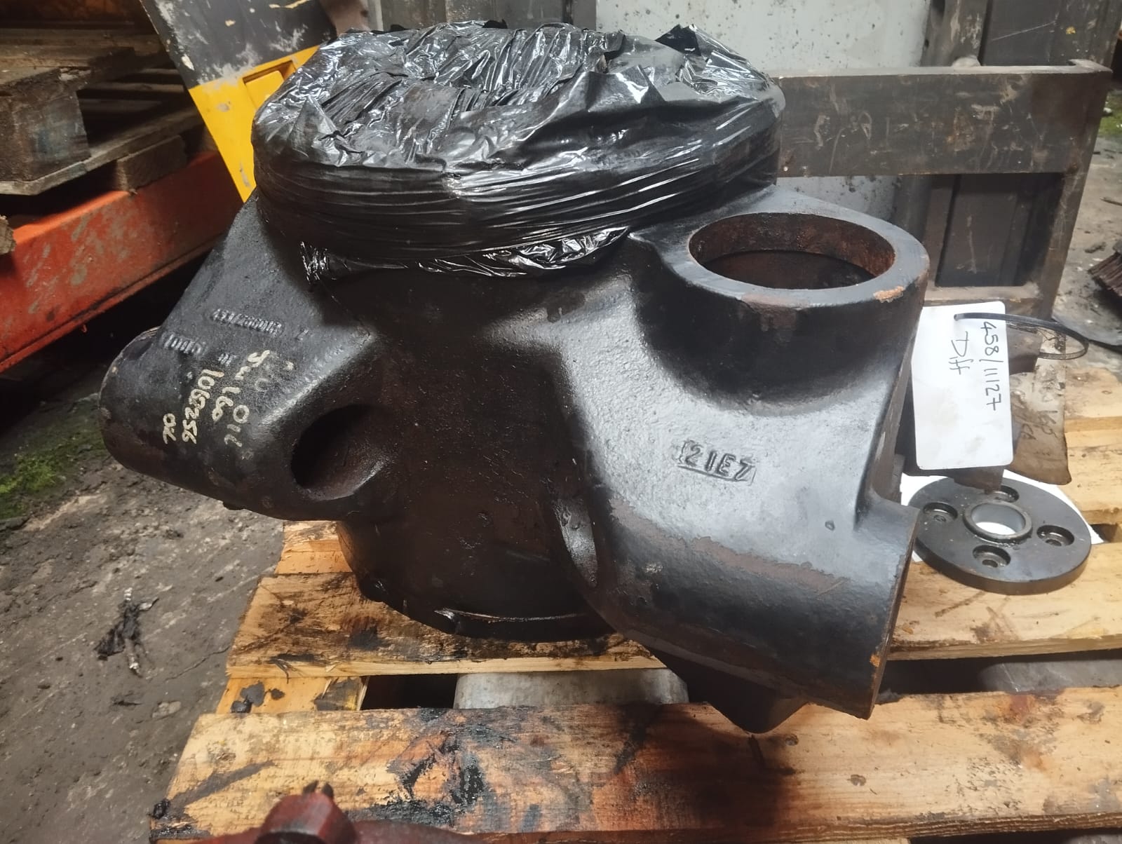 SECOND HAND DIFF JCB Part No. 458/11127 - Vicary Plant JCB Spares ...