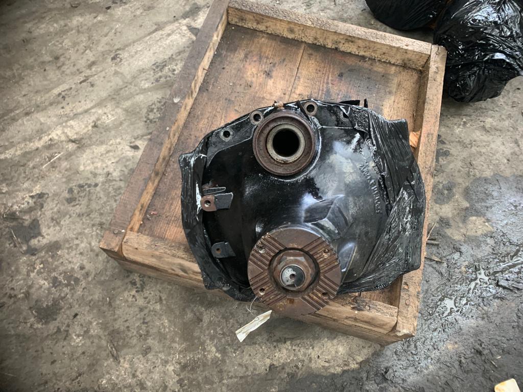 SECOND HAND DRIVE HEAD DIFF JCB Part No. 458/M9081 - Vicary Plant JCB ...