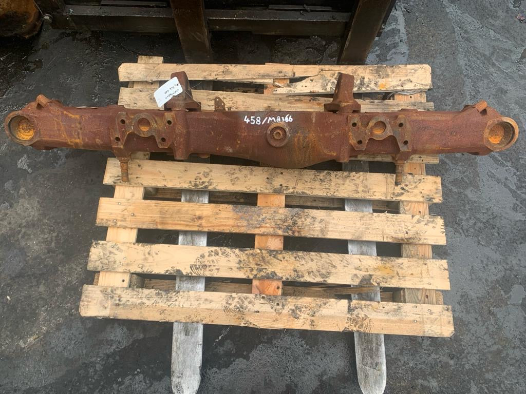 SECOND HAND CENTRE CASE JCB Part No. 458/M8366 - Vicary Plant JCB ...