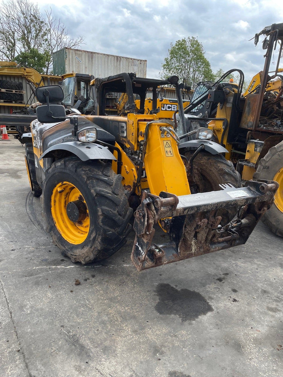 Machines For Breaking - Vicary Plant Used & Aftermarket JCB Spares 