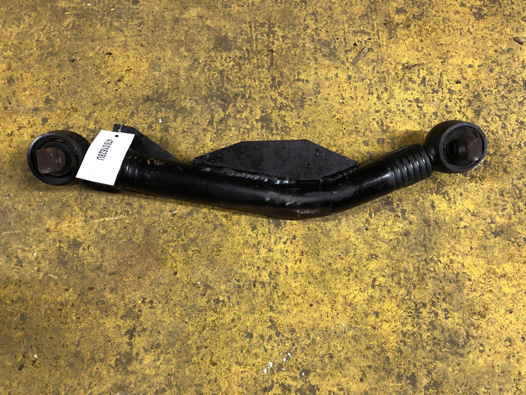 SECOND HAND LH LOWER LINK ARM JCB Part No. 478/01628 - Vicary Plant Spares