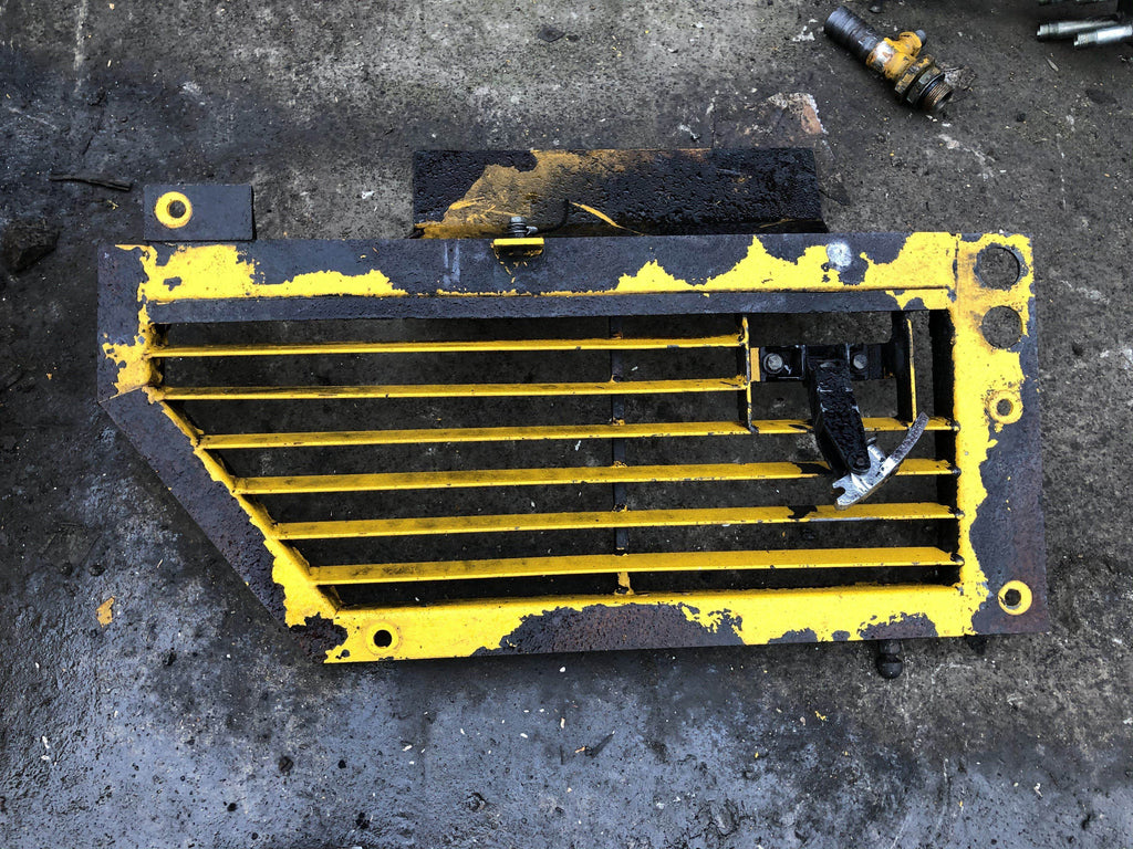 SECOND HAND GRILLE JCB Part No. 331/27663 - Vicary Plant Spares