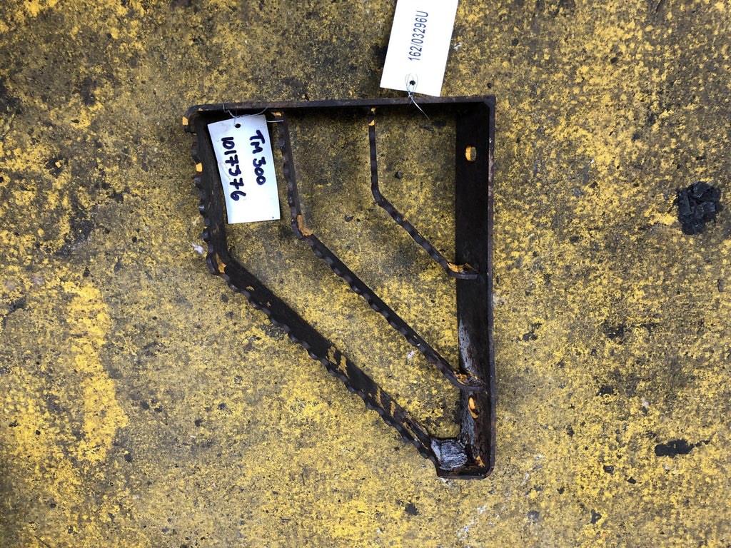 SECOND HAND LH STEP JCB Part No. 335/08155 - Vicary Plant Spares