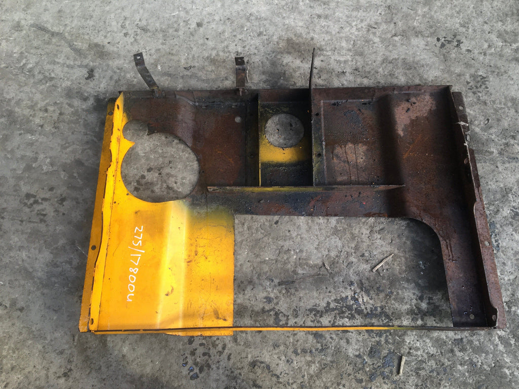 SECOND HAND BONNET JCB Part No. 275/17800 SECOND HAND, USED, WHEELED LOADER Vicary Plant Spares