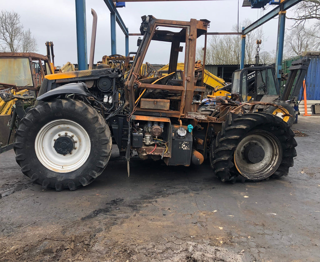 JCB 2150 ABS FASTRAC SERIAL NUMBER 740464 YEAR 2002 FASTRAC Vicary Plant Spares