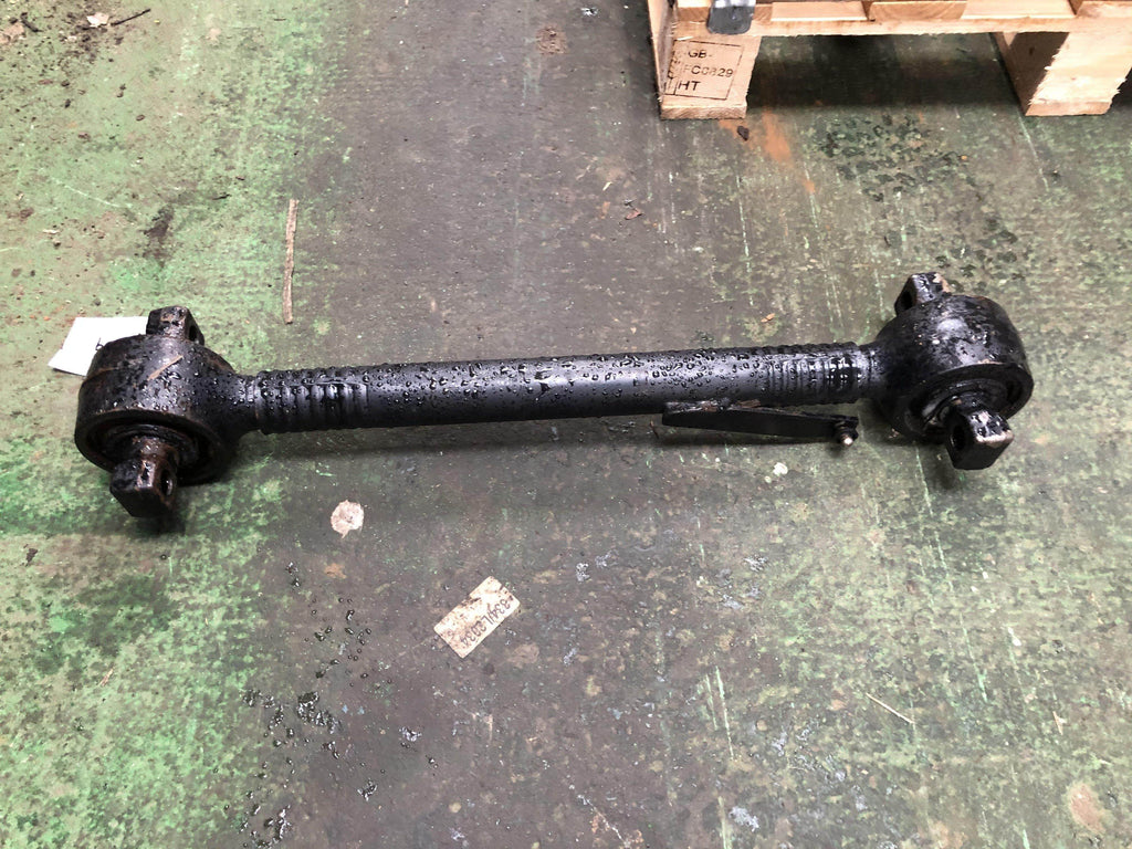 SECOND HAND SUSPENSION ARM JCB Part No. 477/00700 - Vicary Plant Spares