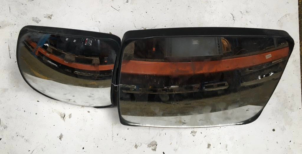 J0775 SECOND HAND MANUAL SPLIT MIRROR JCB Part No. 400/J0775 - Vicary Plant ...