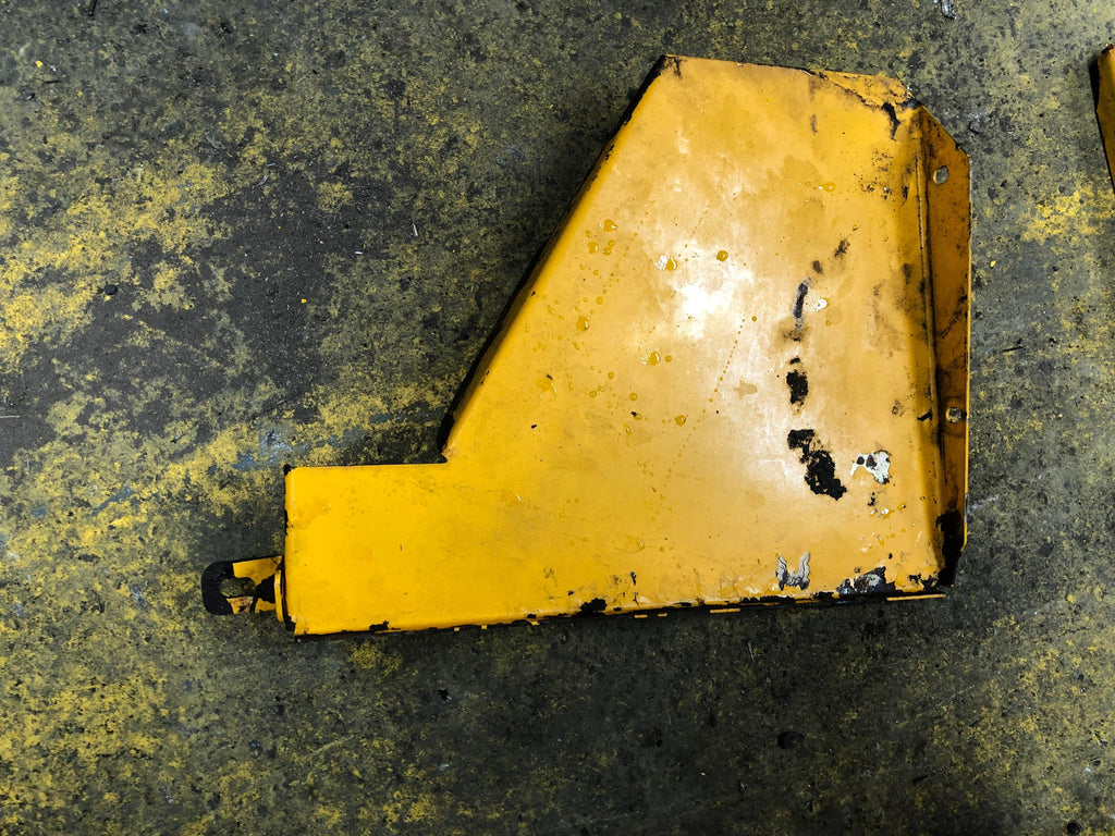 SECOND HAND CLOSING PANEL-RH JCB Part No. 331/56579 SECOND HAND, USED, WHEELED LOADER Vicary Plant Spares