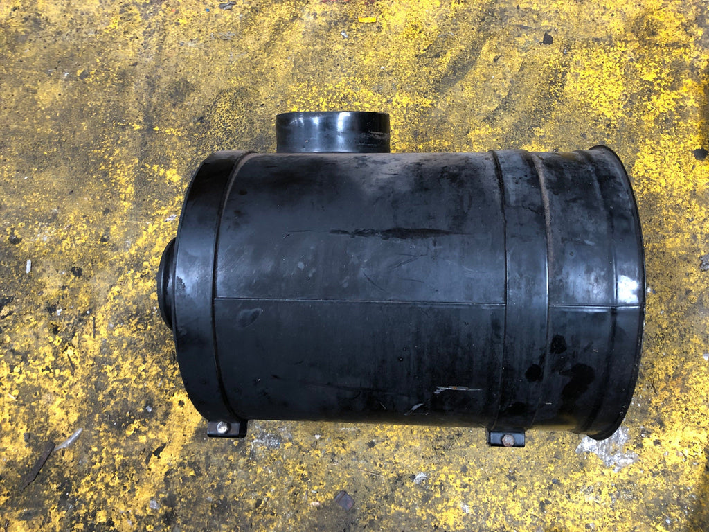 SECOND HAND AIR CLEANER JCB Part No. 580/12138 SECOND HAND, USED, WHEELED LOADER Vicary Plant Spares