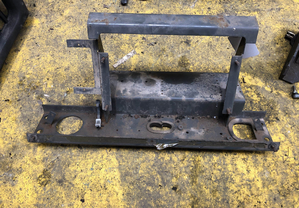 SECOND HAND DASH STAND JCB Part No. JHN0156 JS EXCAVATOR, JS130, JS200, SECOND HAND, USED Vicary Plant Spares