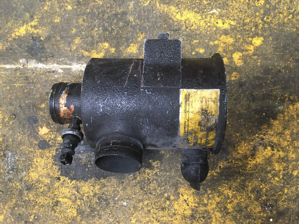 SECOND HAND AIR FILTER JCB Part No. 32/915300 ROBOT, SECOND HAND, USED Vicary Plant Spares