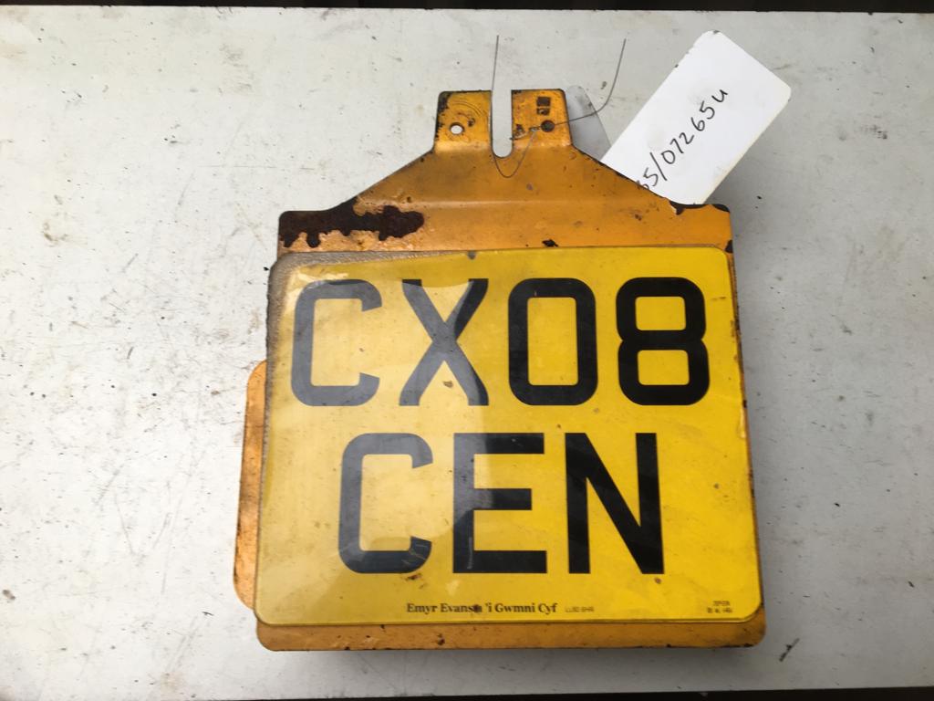 SECOND HAND NUMBER PLATE HOLDER JCB Part No. 335/07265 - Vicary Plant ...