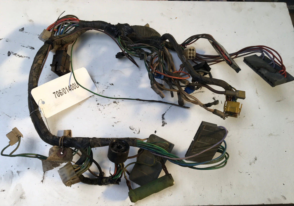 SECOND HAND DASH HARNESS JCB Part No. 706/01400 3C, BACKHOE, SECOND HAND, USED, VINTAGE Vicary Plant Spares