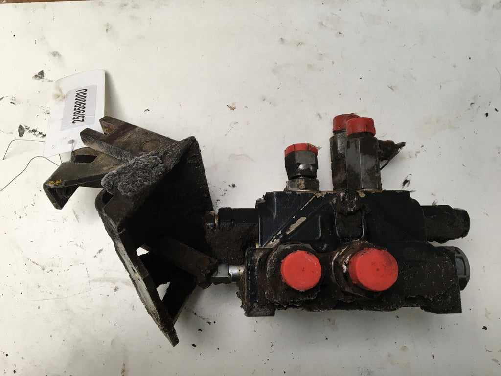 SECOND HAND  AUXILLIARY VALVE JCB Part No. 25/959000 3CX, BACKHOE, SECOND HAND, USED Vicary Plant Spares