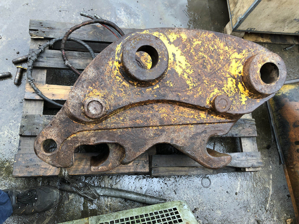 SECOND HAND 20 TON HYDRAULIC QUICK HITCH JCB Part No. 980/89262 JS EXCAVATOR, JS130, JS200, SECOND HAND, USED Vicary Plant Spares