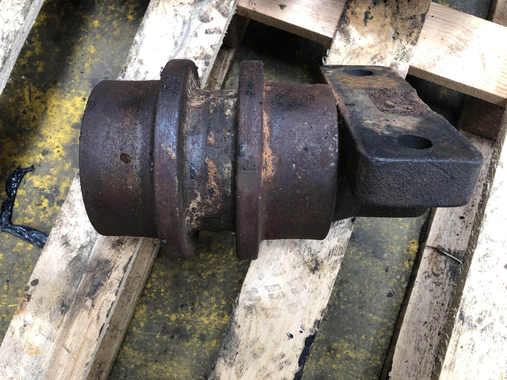 SECOND HAND TOP ROLLER JCB Part No. JNA0067 - Vicary Plant Spares