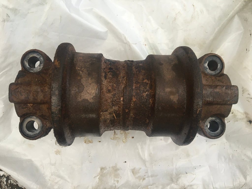 SECOND HAND BOTTOM ROLLER JCB Part No. 331/42639 JS EXCAVATOR, JS130, JS200, SECOND HAND, USED Vicary Plant Spares