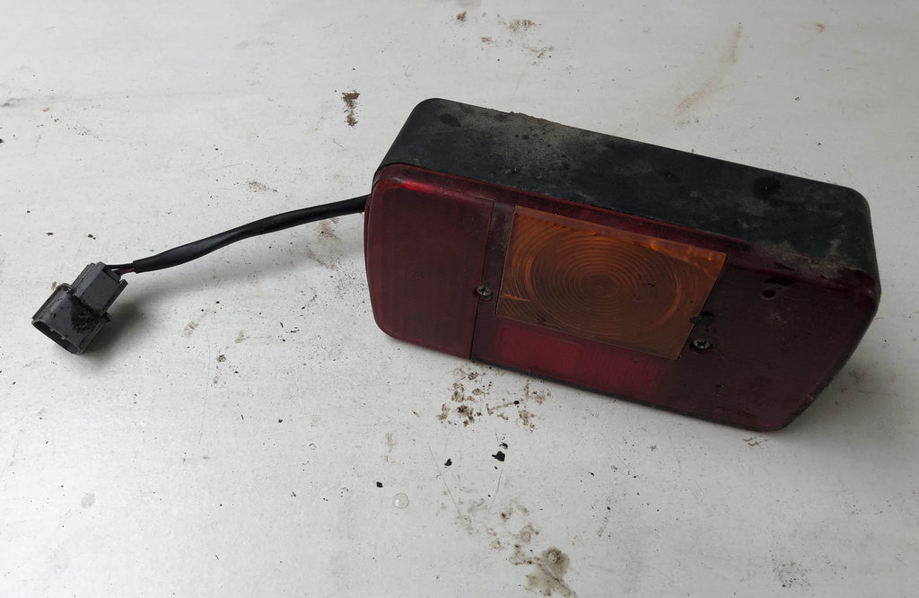 SECOND HAND REAR LIGHT JCB Part No. 700/50109 - Vicary Plant Spares