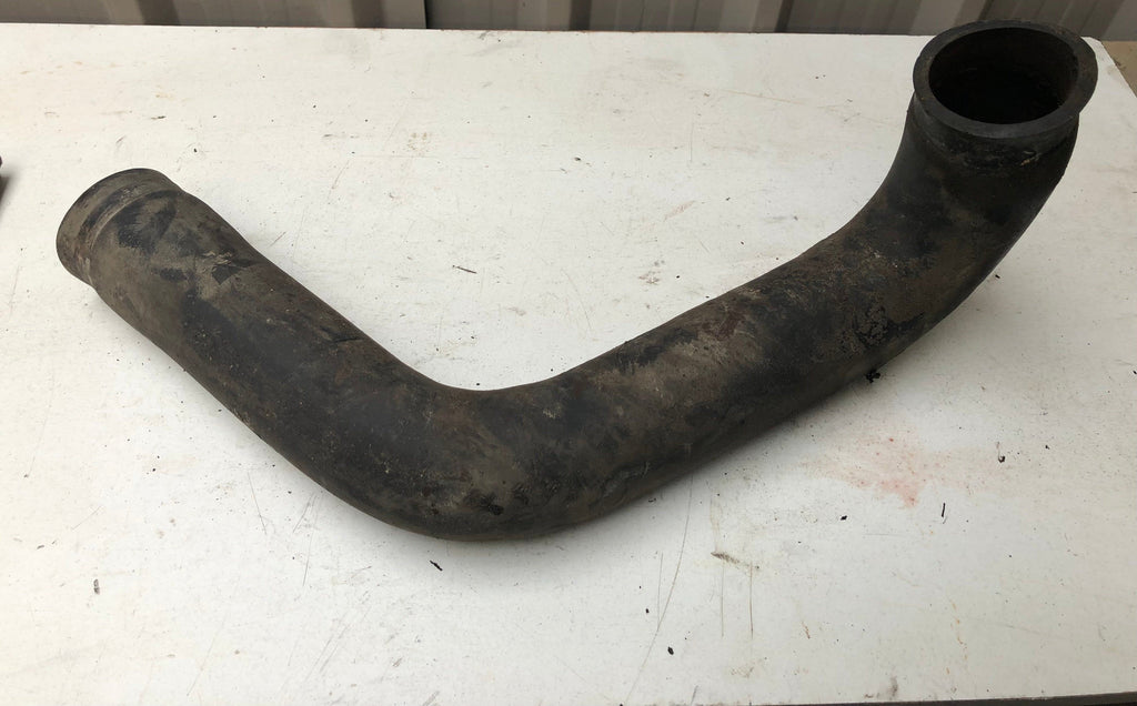 SECOND HAND BOTTOM RADIATOR HOSE JCB Part No. 834/00522 SECOND HAND, USED, WHEELED LOADER Vicary Plant Spares