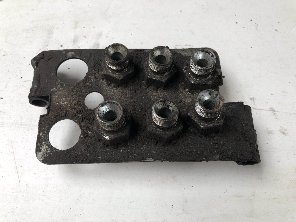 SECOND HAND BULKHEAD PLATE JCB Part No. 335/09835 2CX, SECOND HAND, USED Vicary Plant Spares