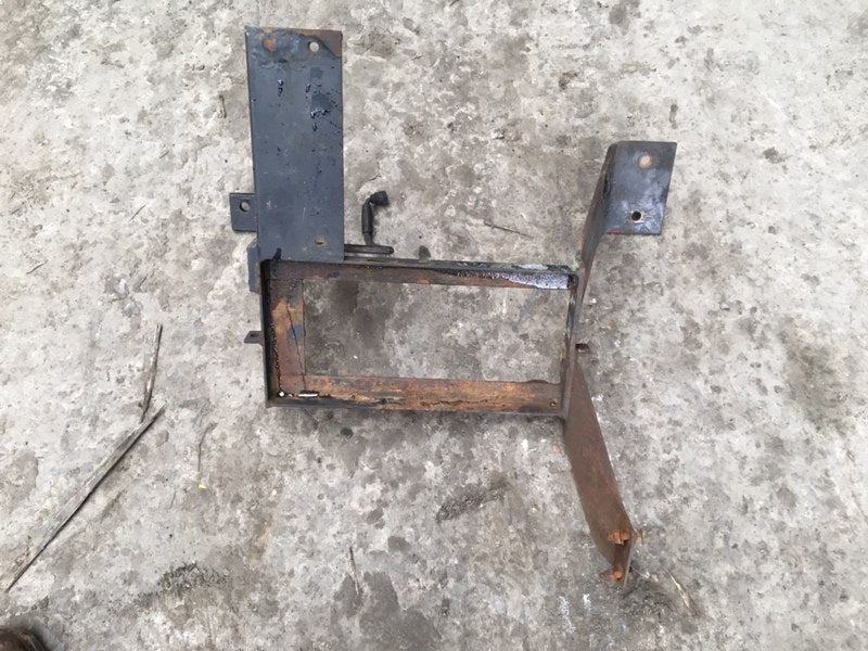 SECOND HAND BATTERY TRAY JCB Part No. 275/28800 SECOND HAND, USED, WHEELED LOADER Vicary Plant Spares