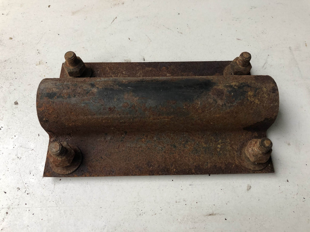 SECOND HAND SADDLE PLATE JCB Part No. 334/P0298 - Vicary Plant Spares