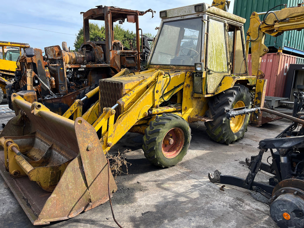 JCB 3CX 2WD SERIAL NUMBER 304158 YEAR 1983 3CX, BACKHOE Vicary Plant Spares