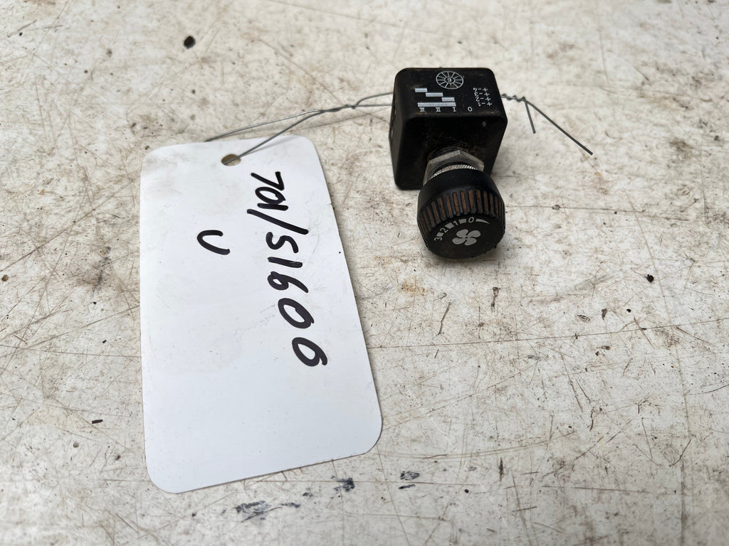 SECOND HAND BLOWER SWITCH JCB Part No. 701/51600 FASTRAC, SECOND HAND, USED Vicary Plant Spares