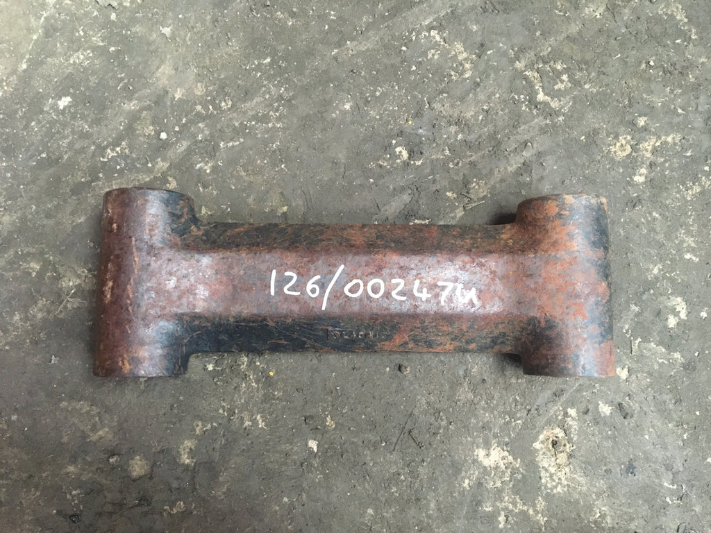 SECOND HAND BUCKET LINK JCB Part No. 126/00247 3CX, BACKHOE, SECOND HAND, USED Vicary Plant Spares