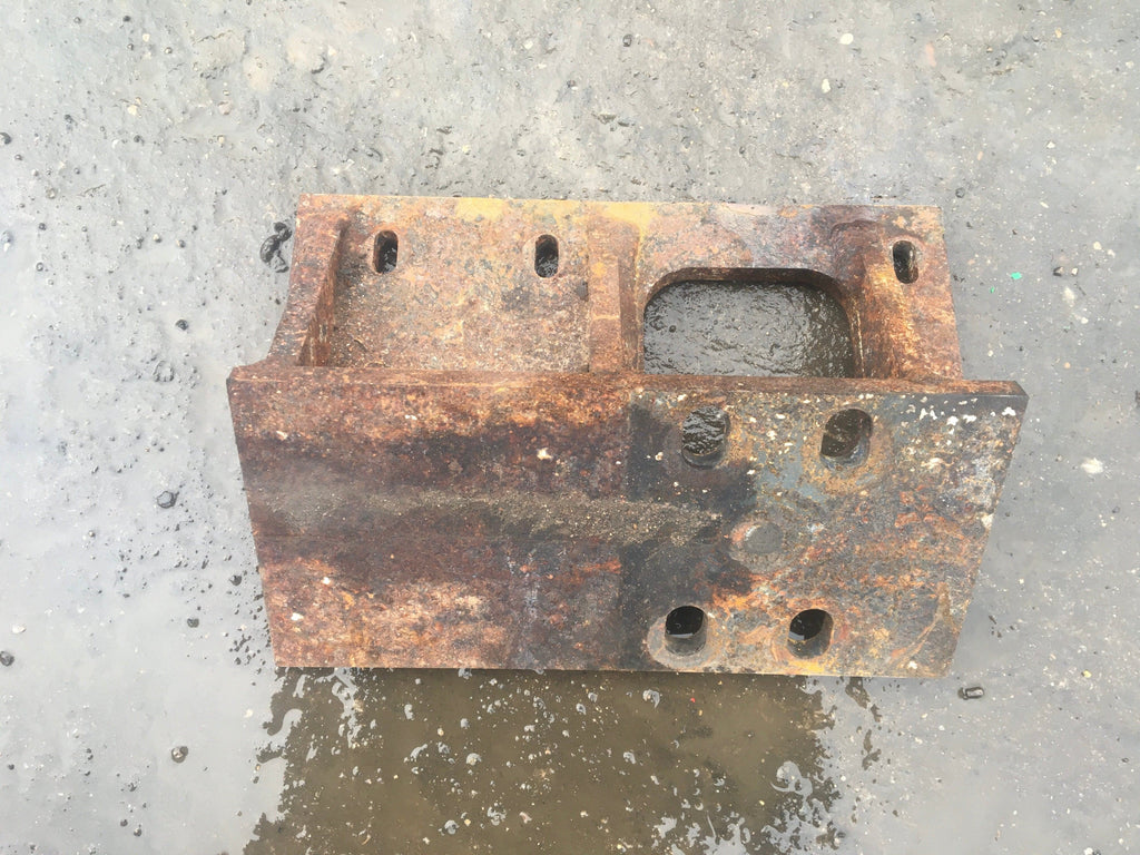 SECOND HAND BRACKET JCB Part No. 335/01190 MINI DIGGER, SECOND HAND, USED Vicary Plant Spares